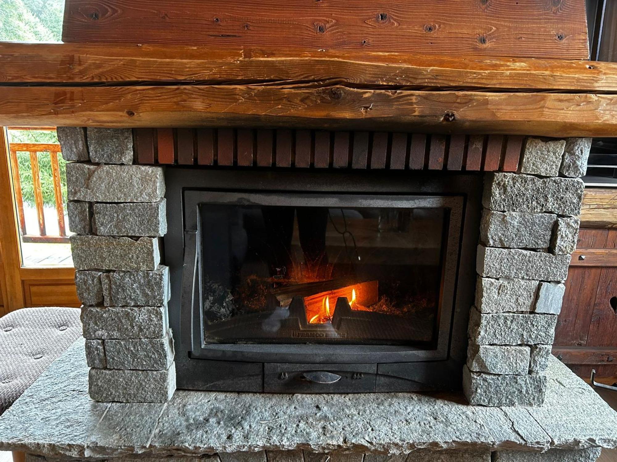 Sycamore Alpine Retreat - 5 Mins From The Slopes Chalet *