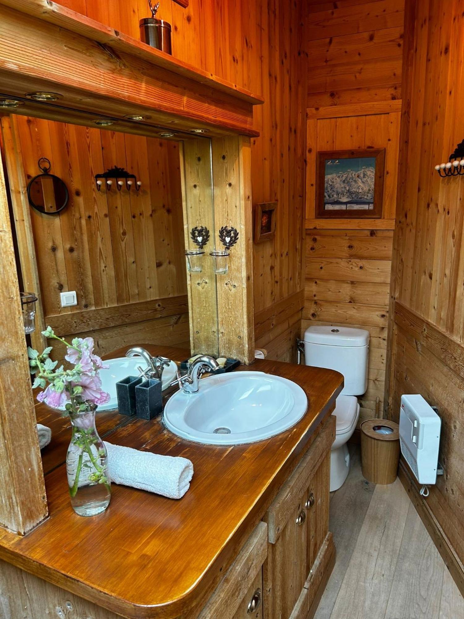 Sycamore Alpine Retreat - 5 Mins From The Slopes Chalet