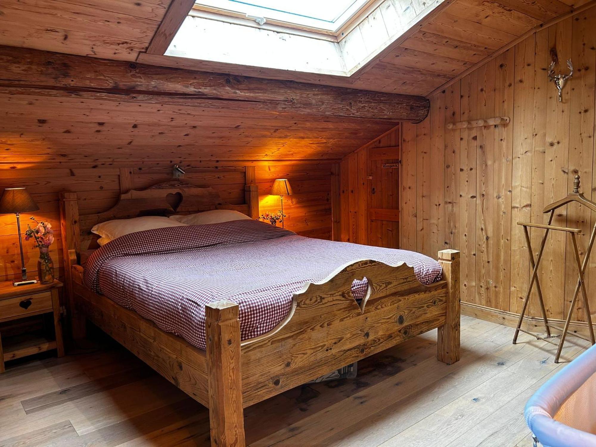 Chalet Sycamore Alpine Retreat - 5 Mins From The Slopes *
