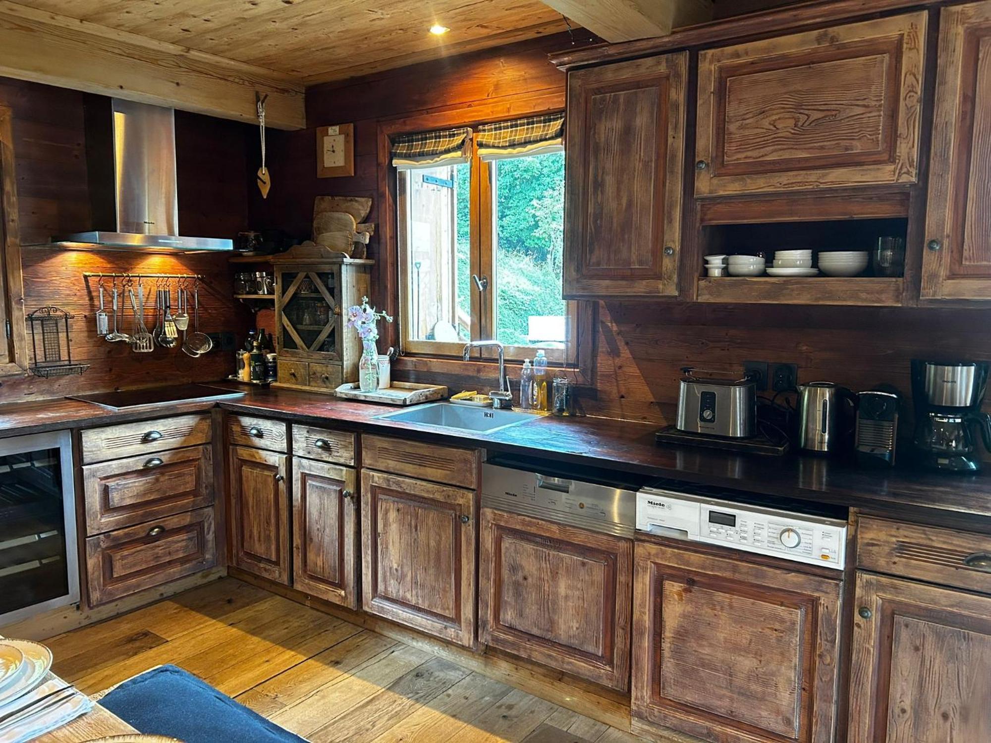 Sycamore Alpine Retreat - 5 Mins From The Slopes Chalet Planvillard